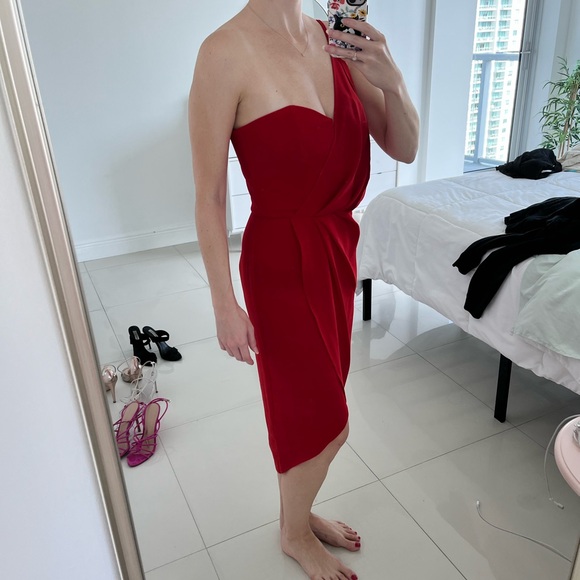 Red one-shoulder dress - Picture 3 of 5